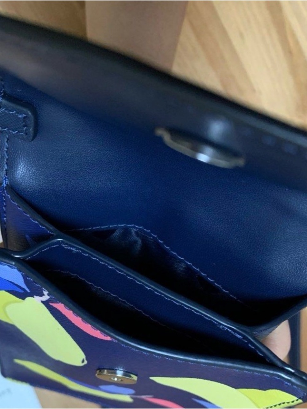 NWT Kate Spade Cameron Lemon Zest North South Flap Navy Phone Crossbody - Picture 7 of 8